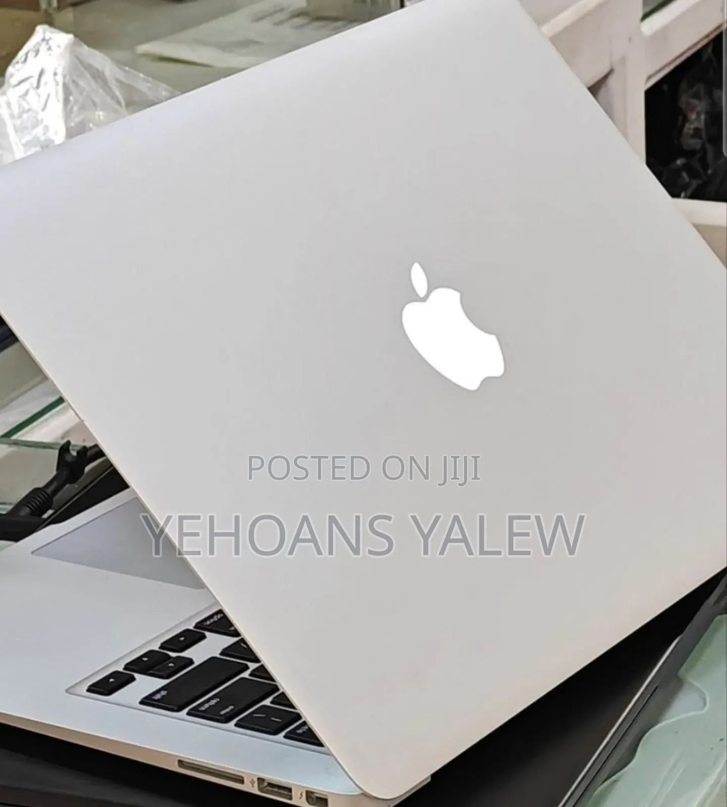 New Laptop Apple MacBook Pro 2017 8GB Intel Core I7 SSD 512GB