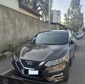 Photo - Nissan Qashqai 2018 Brown