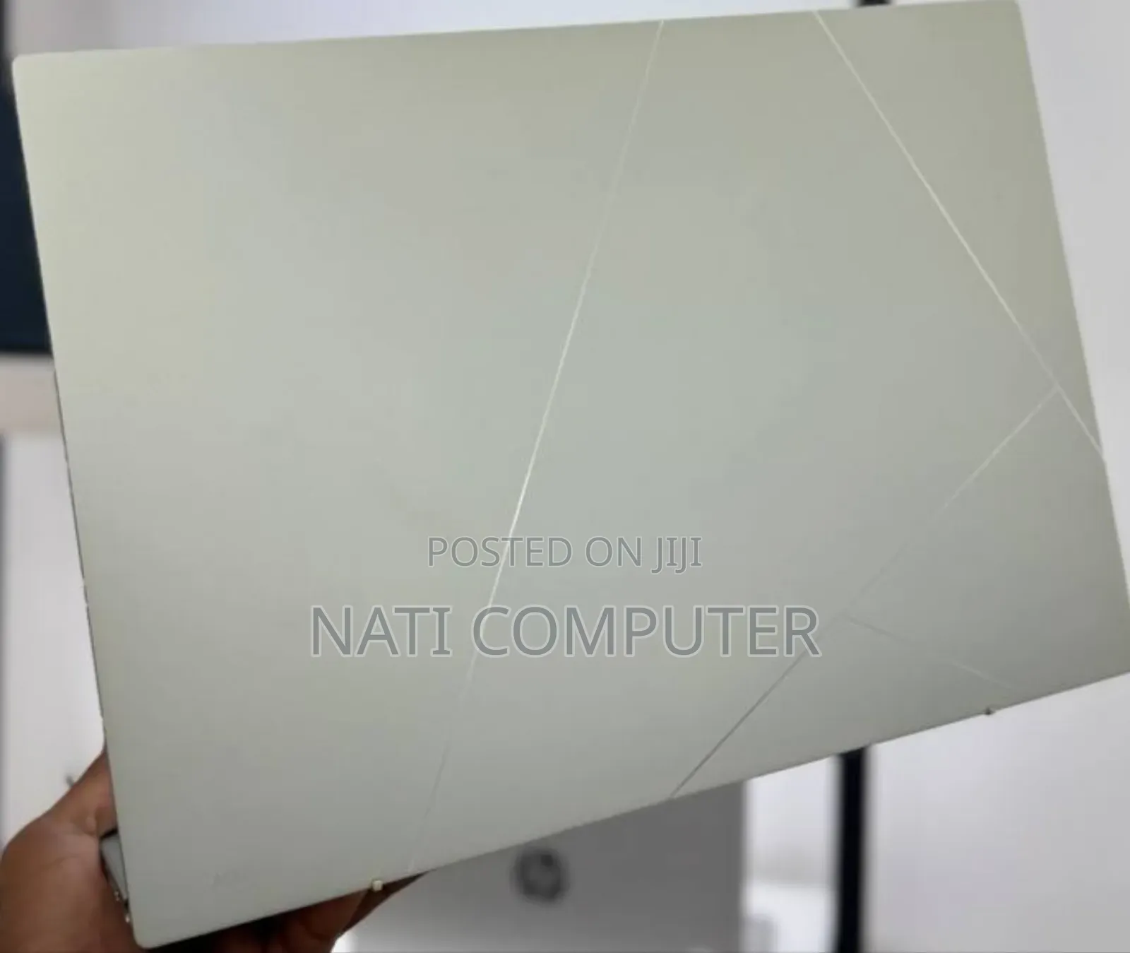 New Laptop Asus ZenBook 13 UX331UN 16GB Intel Core I7 SSD 512GB