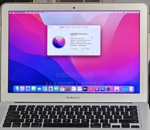 New Laptop Apple MacBook Pro 2017 8GB Intel Core I7 SSD 512GB