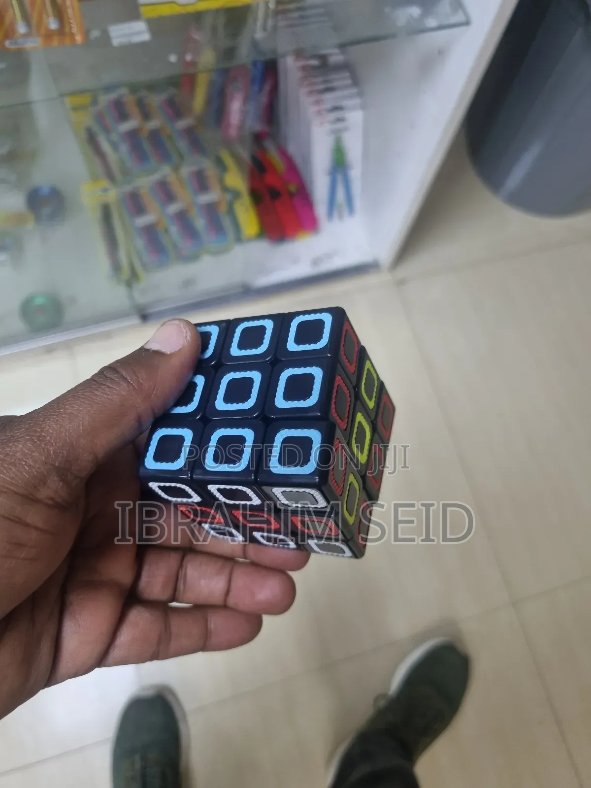 Qiyi Void Cube 3x3, a Variation of the Classic Rubik's Cube