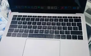 New Laptop Apple MacBook Air 2019 8GB Intel Core I5 SSD 128GB
