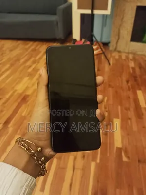 Photo - Oppo A18 64 GB Blue