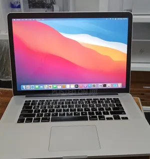 New Laptop Apple MacBook Pro 2015 16GB Intel Core i7 SSD 256GB
