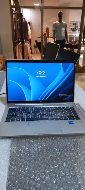 Photo - New Laptop HP ProBook 440 16GB Intel Core I5 SSD 512GB