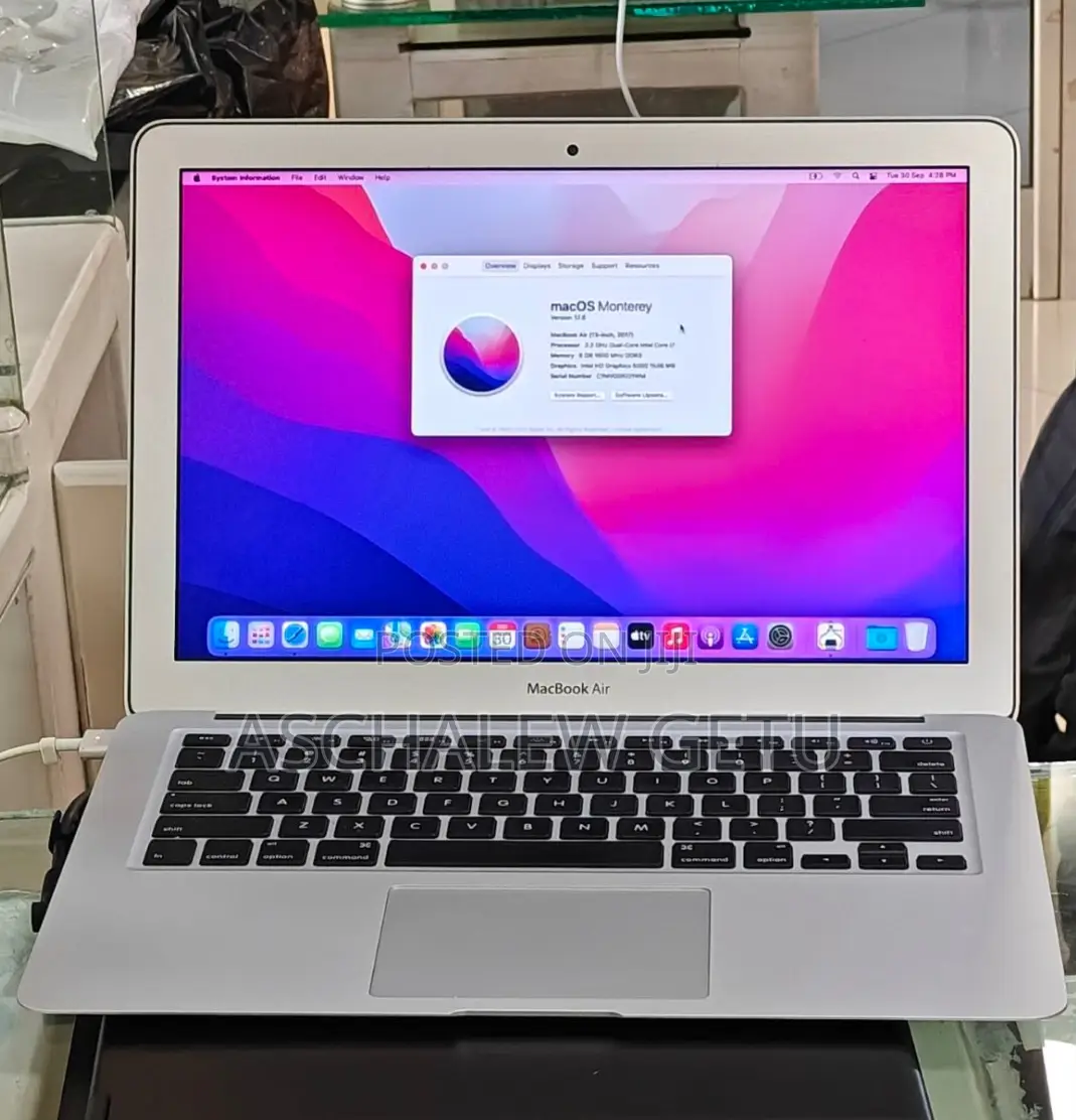 New Laptop Apple MacBook Air 2017 8GB Intel Core I7 SSD 512GB