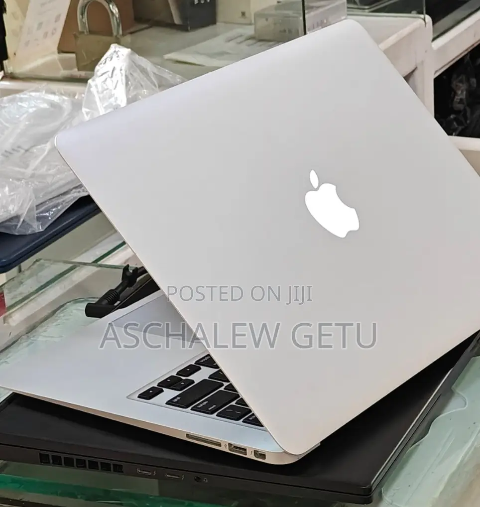 New Laptop Apple MacBook Air 2017 8GB Intel Core I7 SSD 512GB