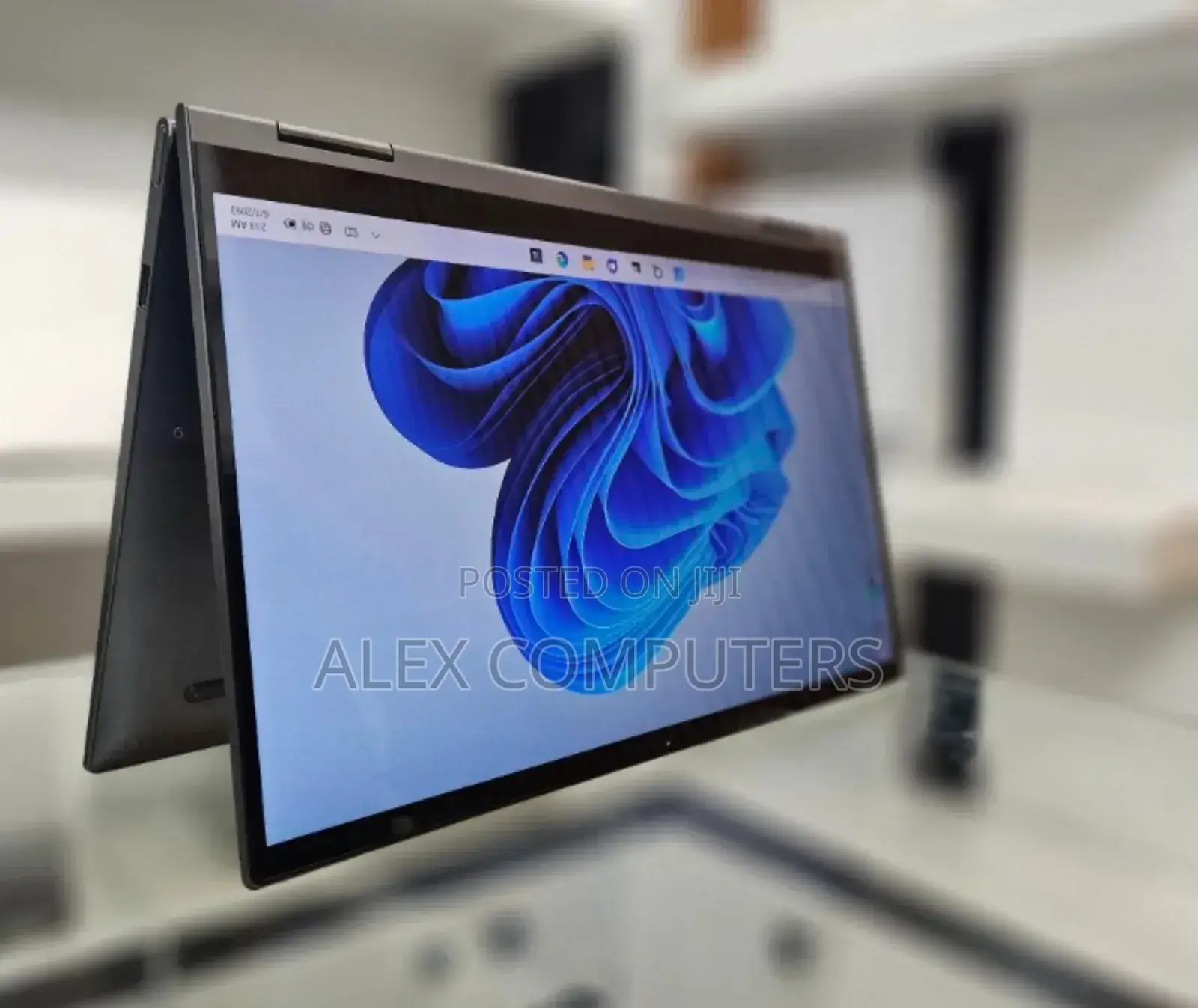 New Laptop Lenovo Yoga C740 16GB Intel Core I7 SSD 512GB