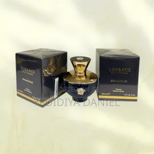 Photo - Versace Pour Femme Dylan Blue Eau De Parfum