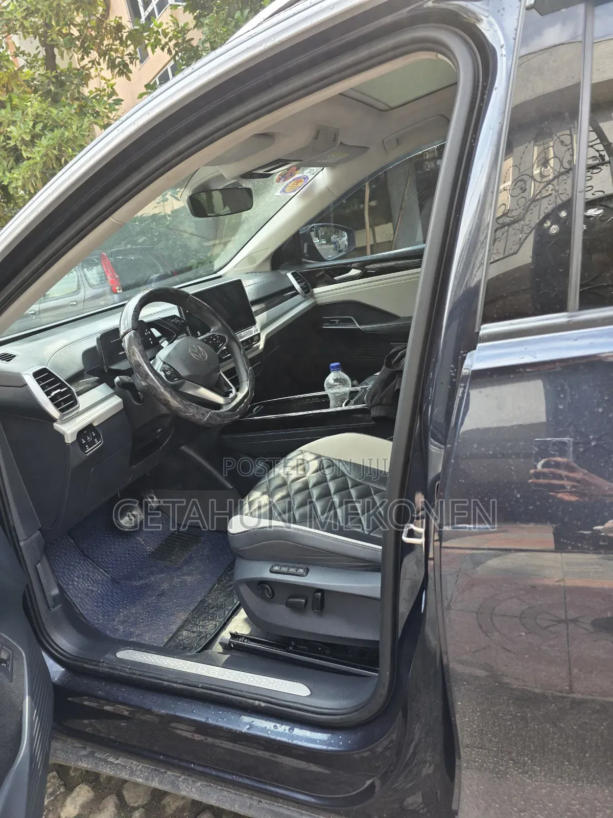 Volkswagen ID.6 2024 Blue