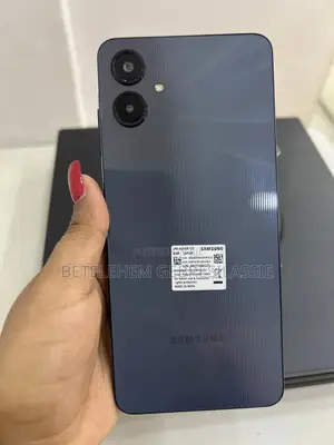 Photo - Samsung Galaxy A06 64 GB Blue