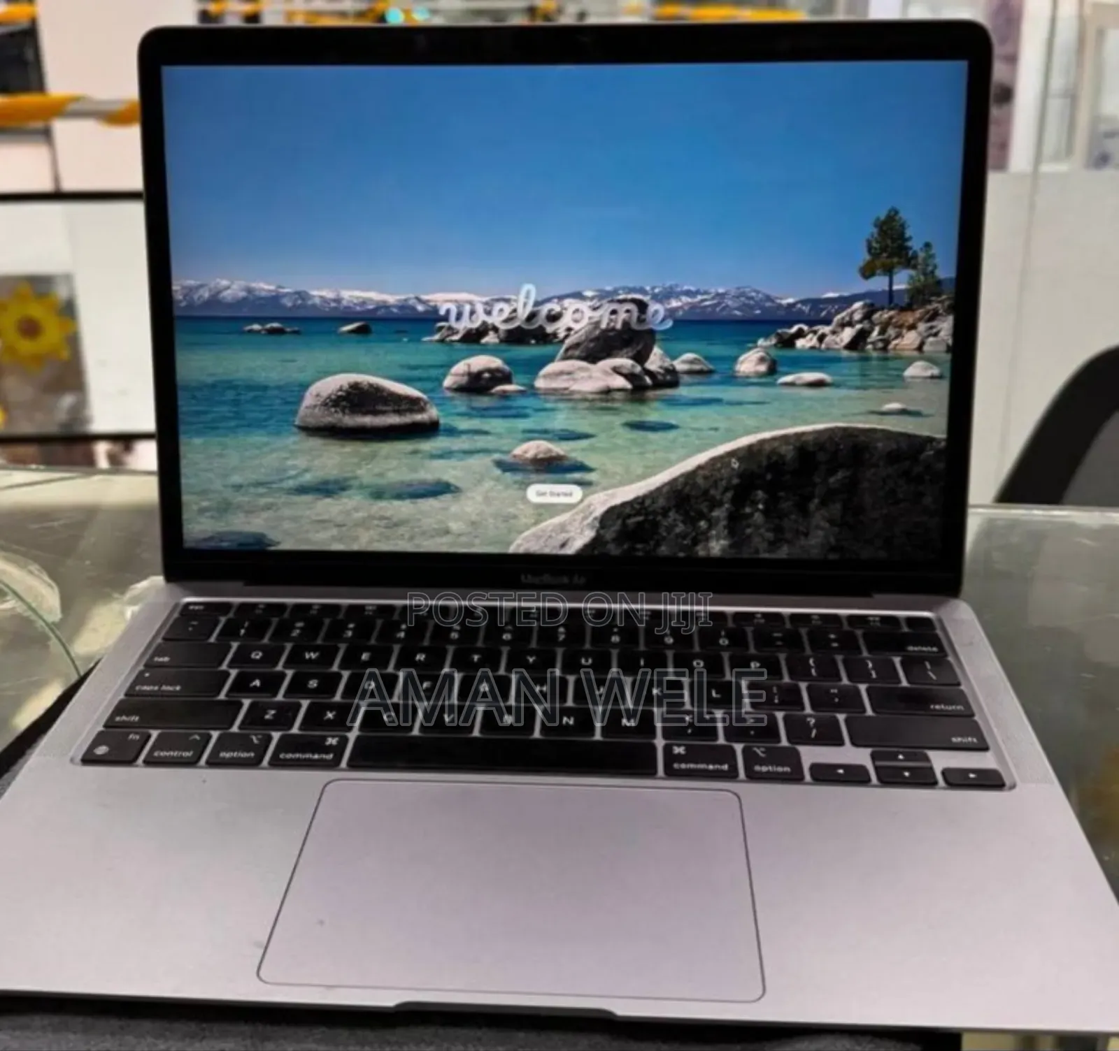 New Laptop Apple MacBook Air 2020 M1 8GB Apple M1 SSD 256GB