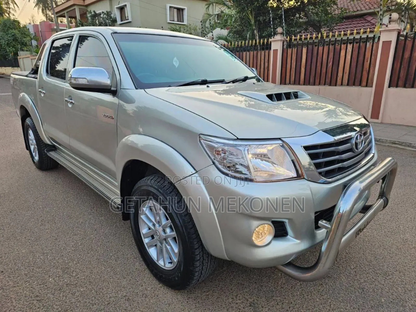 Toyota Hilux 2014 Gray