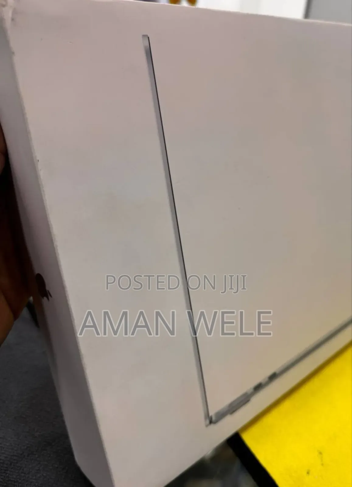 New Laptop Apple MacBook Pro 2024 M4 14-Inch 16GB Apple M4 SSD 256GB