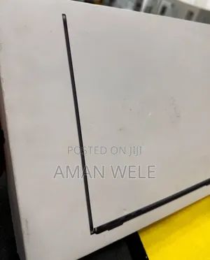 New Laptop Apple MacBook Pro 2024 M4 14-Inch 16GB Apple M4 SSD 256GB