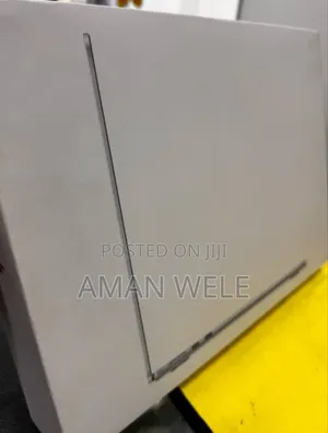 New Laptop Apple MacBook Pro 2024 M4 14-Inch 16GB Apple M4 SSD 256GB