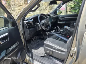 Toyota Hilux Revo Double Cab Deisel 2.8 AWD 2022 Gray