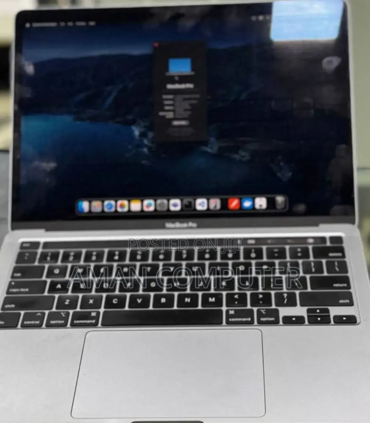 New Laptop Apple MacBook 2020 8GB Intel Core I5 SSD 256GB