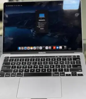 New Laptop Apple MacBook 2020 8GB Intel Core I5 SSD 256GB