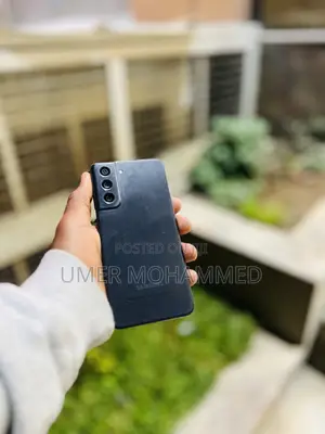 Photo - Samsung Galaxy S21 FE 5G 256 GB Black