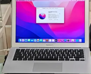 Photo - New Laptop Apple MacBook Air 2017 8GB Intel Core I7 SSD 512GB