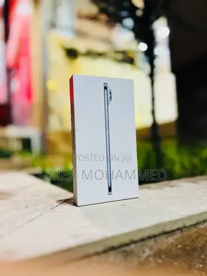 Photo - New Apple iPhone 17 256 GB