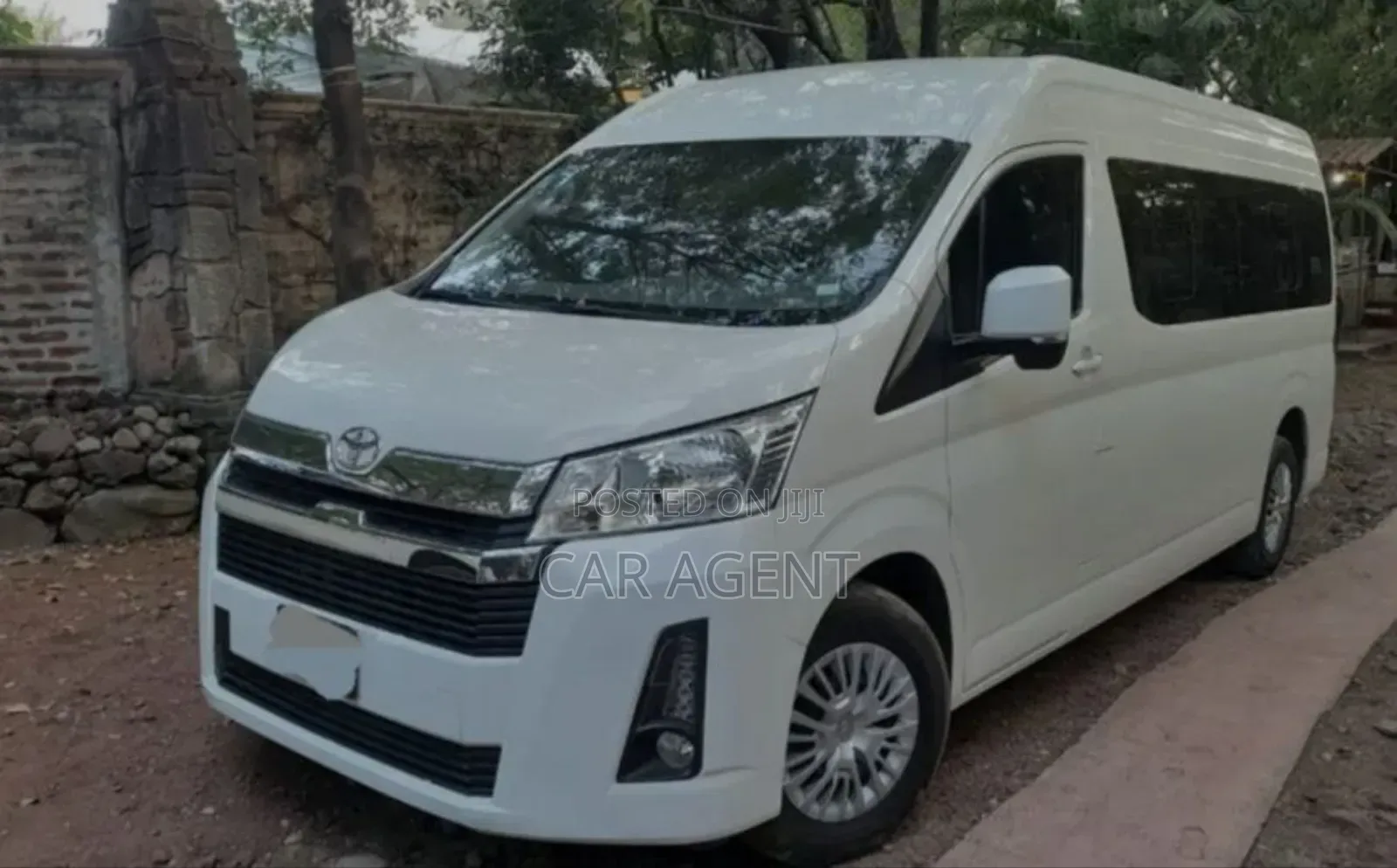 Toyota HiAce 2020 White