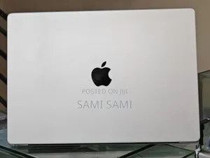 New Laptop Apple MacBook Pro M1 16GB Apple M1 Pro SSD 1T