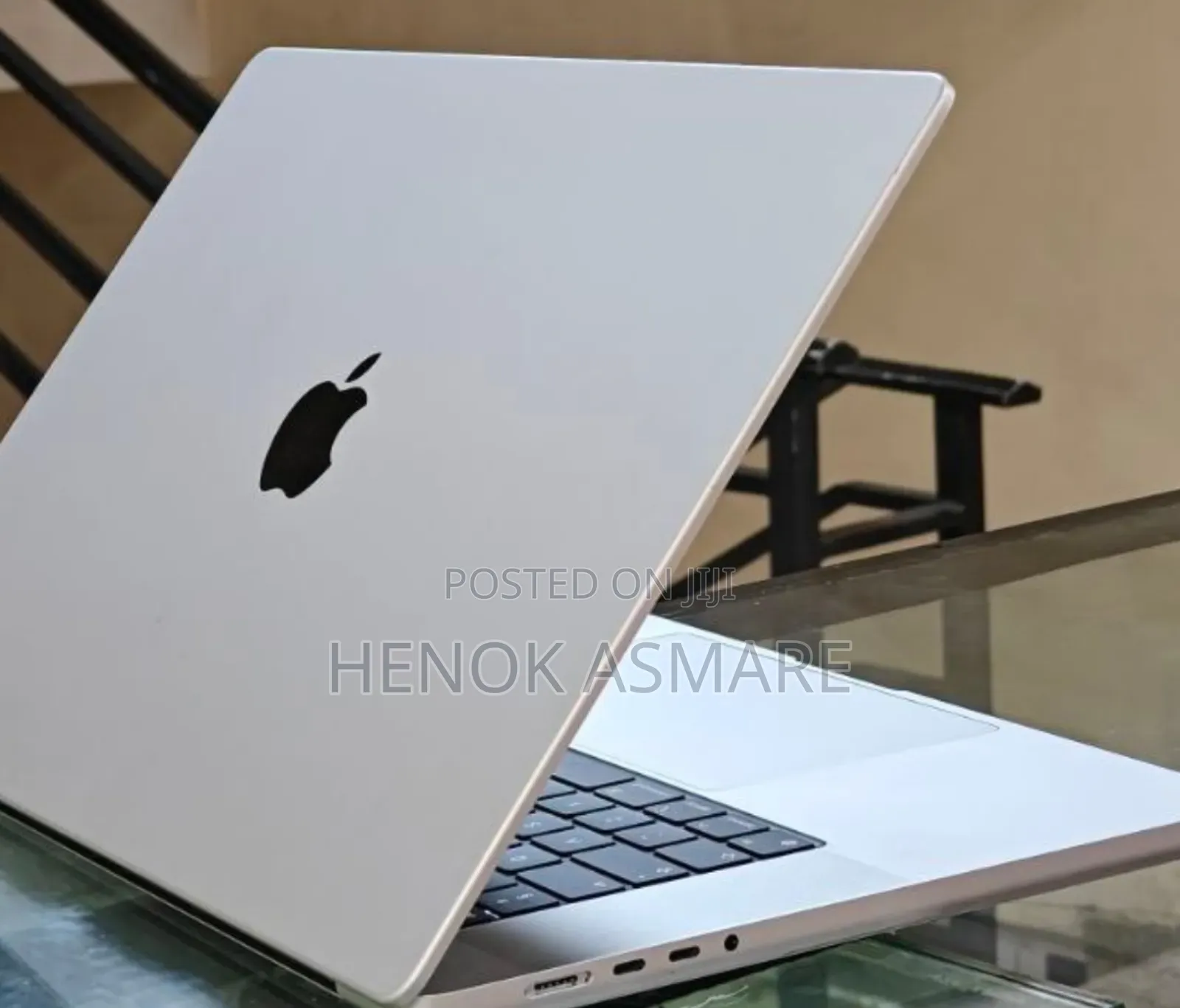 New Laptop Apple MacBook Pro 2019 16GB Apple M1 SSD 1T
