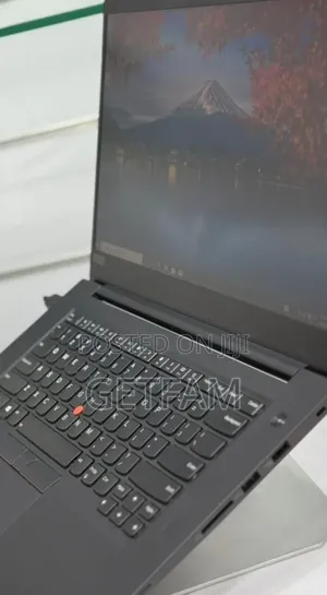 New Laptop Lenovo ThinkPad X1 Carbon 32GB Nvidia SSD 512GB