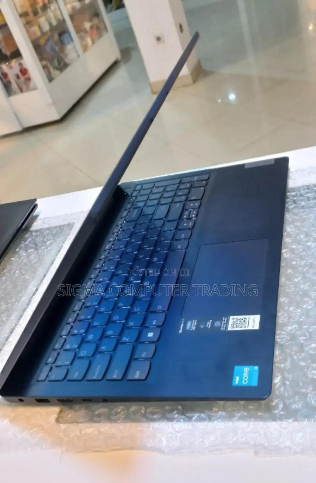 New Laptop Lenovo Ideapad 3 8GB Intel Core I3 SSD 256GB