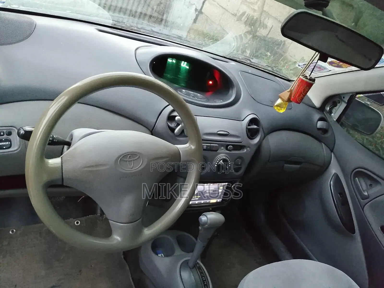 Toyota Vitz 1.0 FWD 3dr 2000 Silver