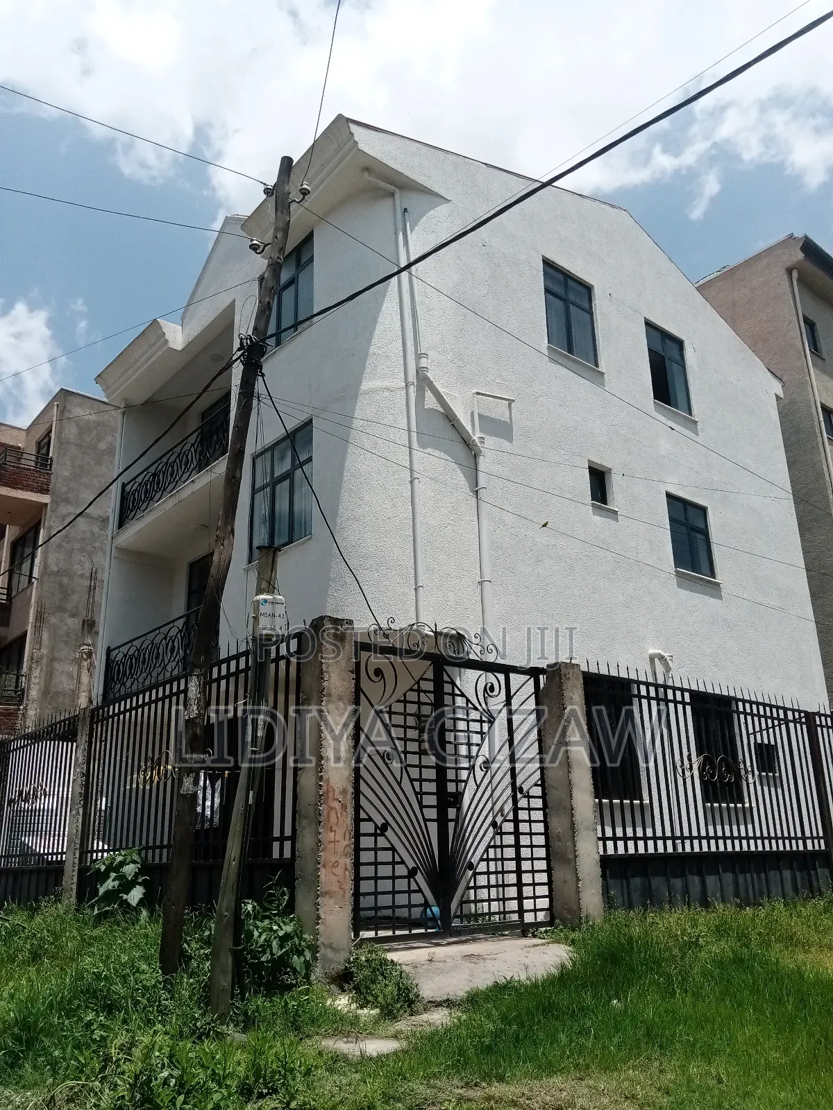 Furnished 5bdrm House in Akaky Kaliti for sale