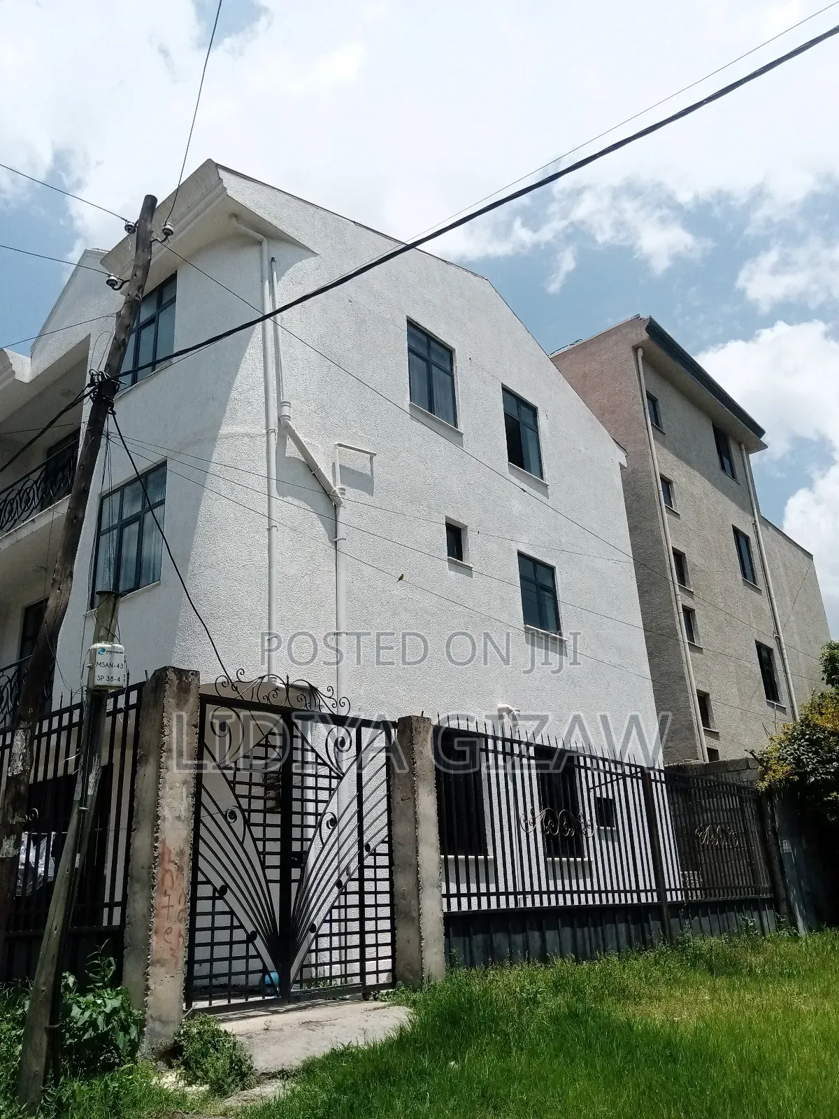 Furnished 5bdrm House in Akaky Kaliti for sale