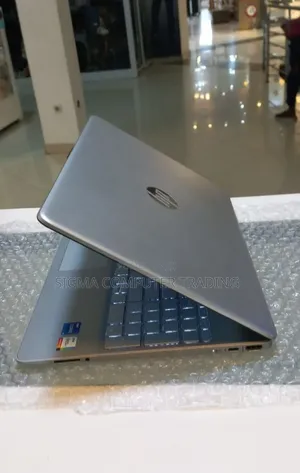 New Laptop HP Stream Notebook 8GB Intel Core i7 SSD 512GB