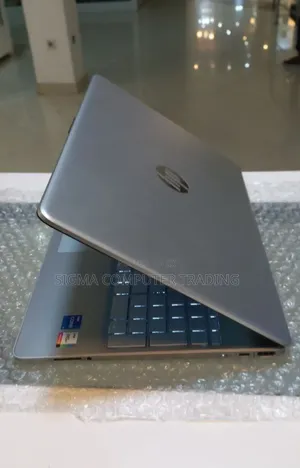 New Laptop HP Stream Notebook 8GB Intel Core i7 SSD 512GB