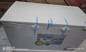 Photo - Everest Chest Freezer