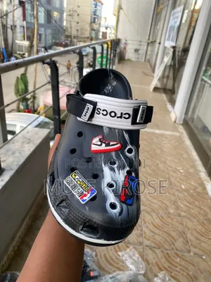 Photo - Iconic Crocs