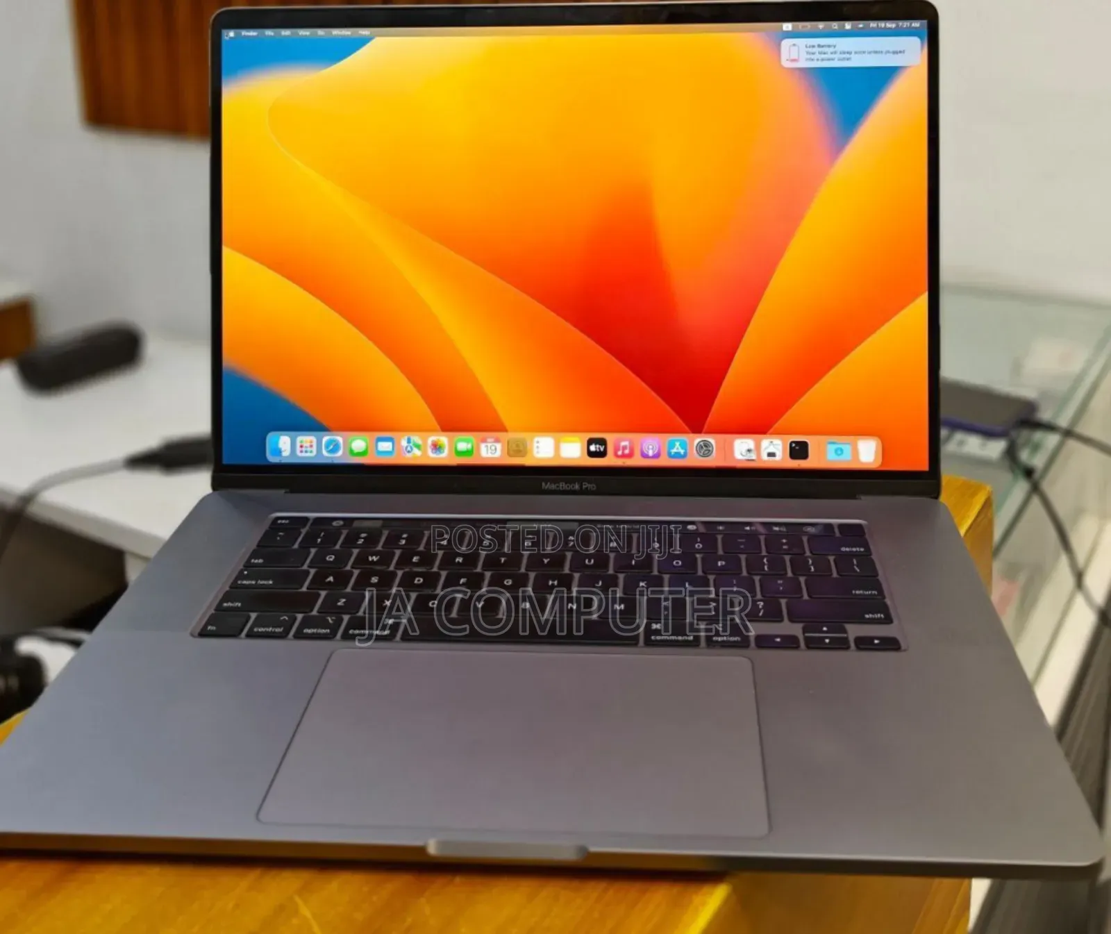 New Laptop Apple MacBook Pro 2019 32GB Intel Core I9 SSD 1T