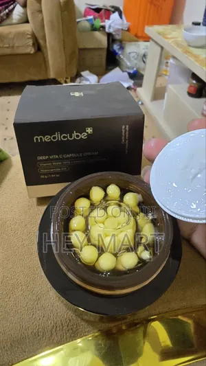 Photo - Medicube Deep Vita C Capsule Cream 55g
