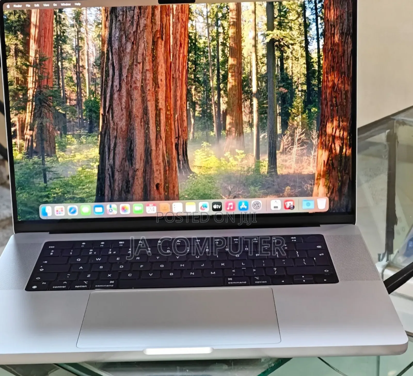 New Laptop Apple MacBook Pro M1 16GB Apple M1 Pro SSD 1T