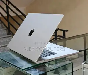 New Laptop Apple MacBook Pro M1 16GB Apple M1 Pro SSD 1T