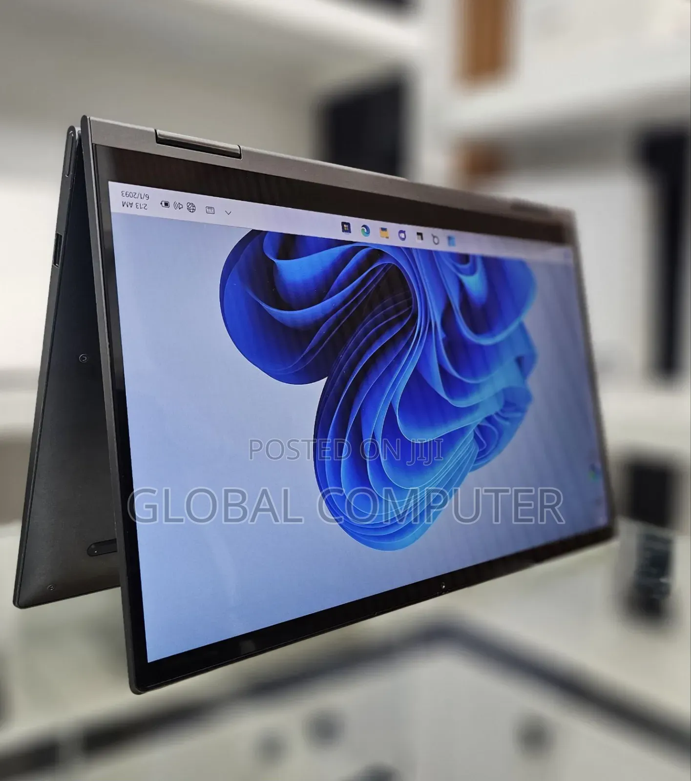 New Laptop Lenovo Yoga C740 16GB Intel Core i7 SSD 512GB