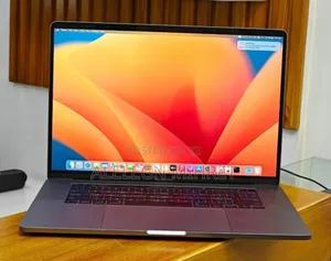 New Laptop Apple MacBook Pro 2019 32GB Intel Core I9 SSD 1T