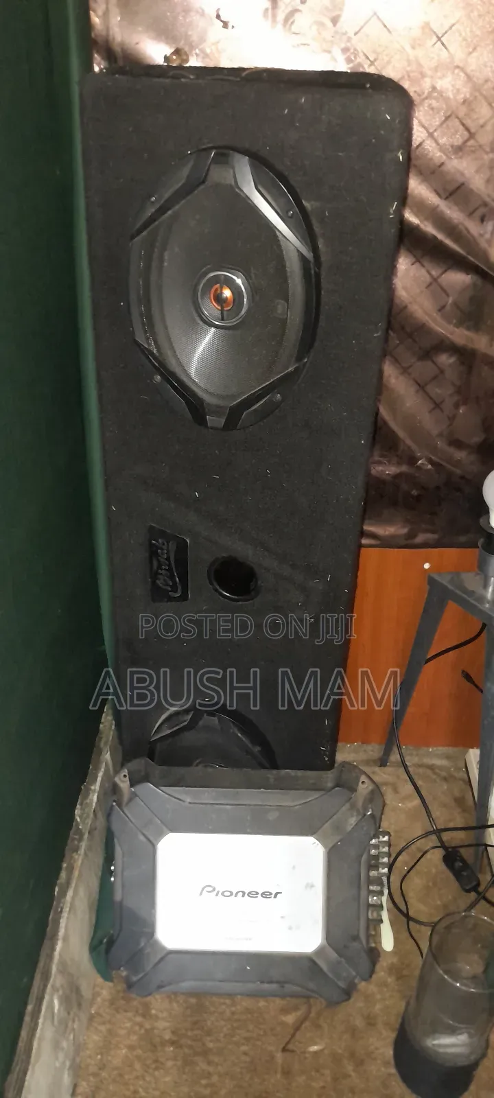 የመኪና ስፒከር አምሊፋየር