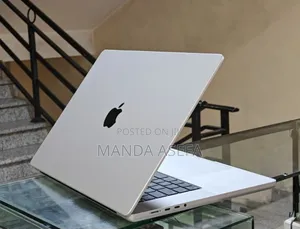 New Laptop Apple MacBook Pro M1 16GB Apple M1 Pro SSD 1T