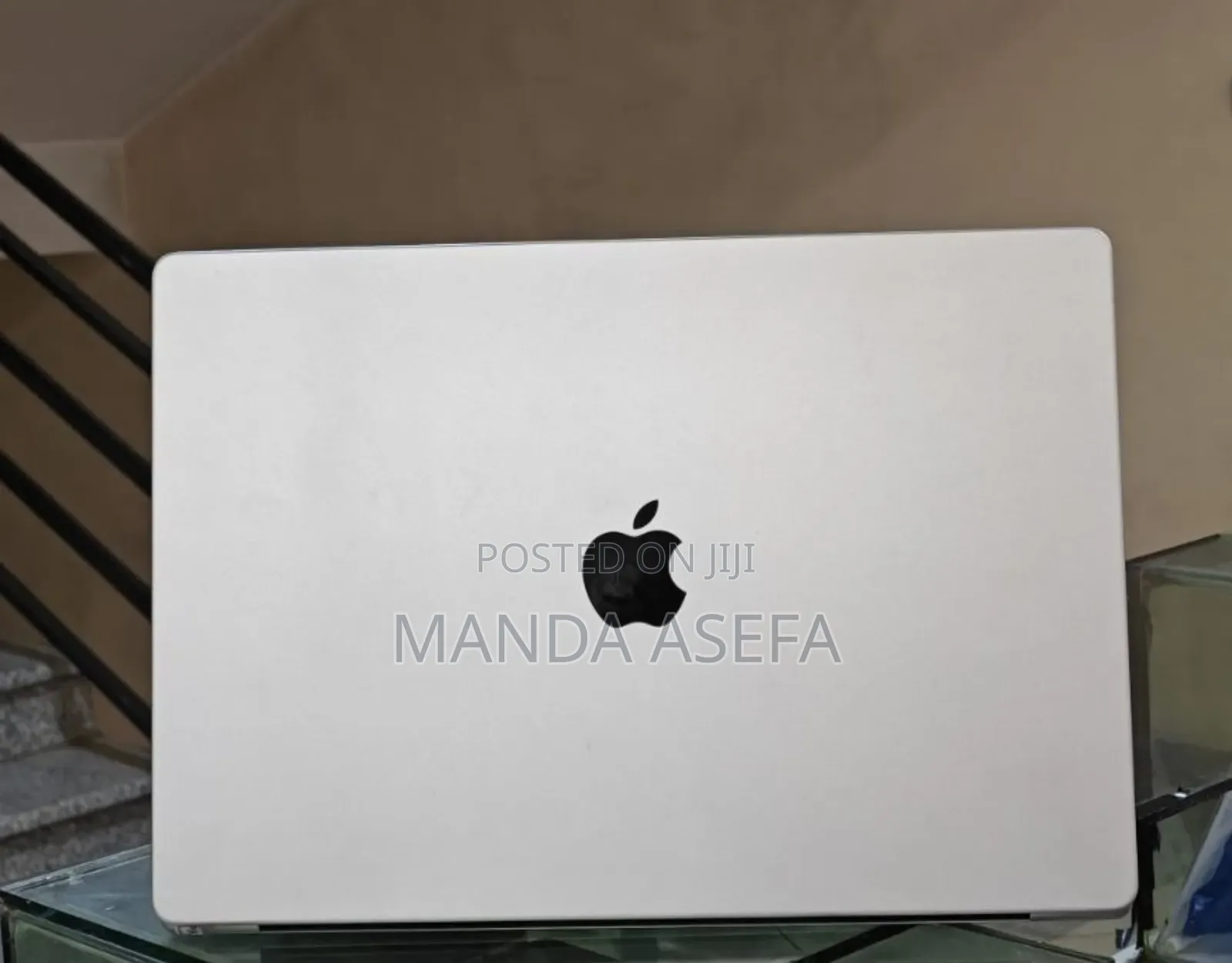 New Laptop Apple MacBook Pro M1 16GB Apple M1 Pro SSD 1T
