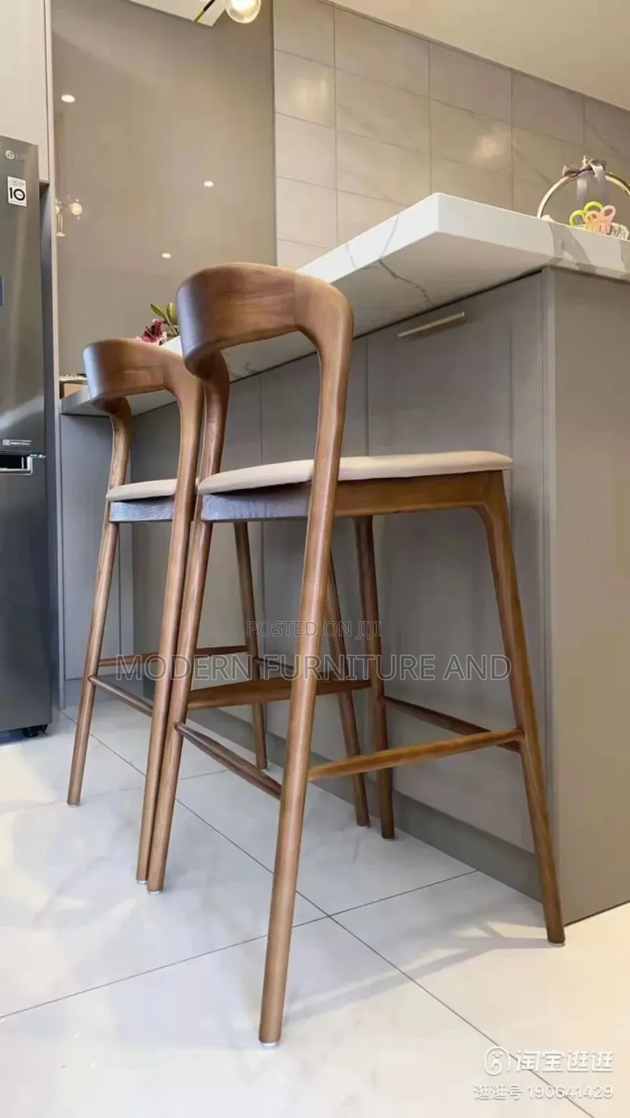 Stylish and Simple Bar Stools