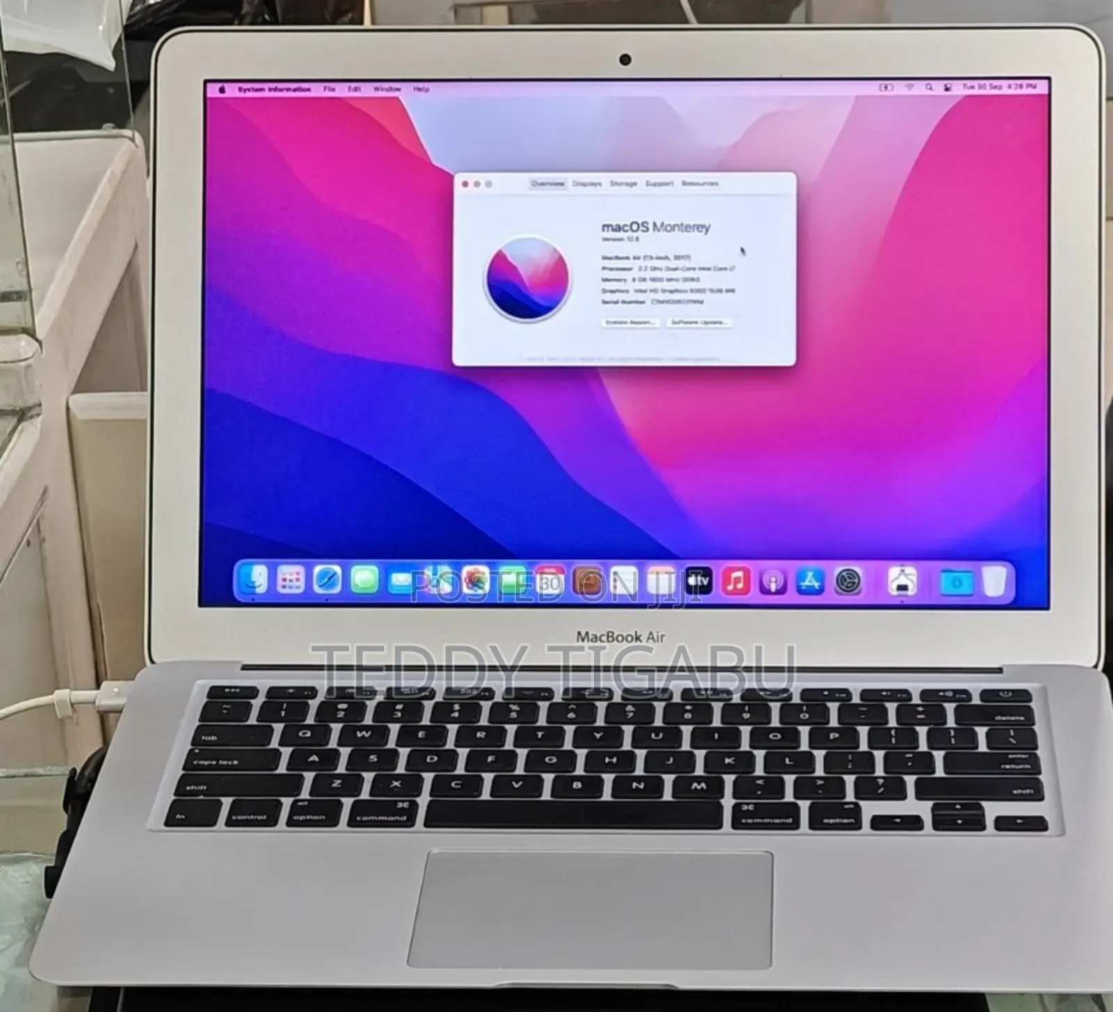 New Laptop Apple MacBook Air 2017 8GB Intel Core I7 SSD 512GB