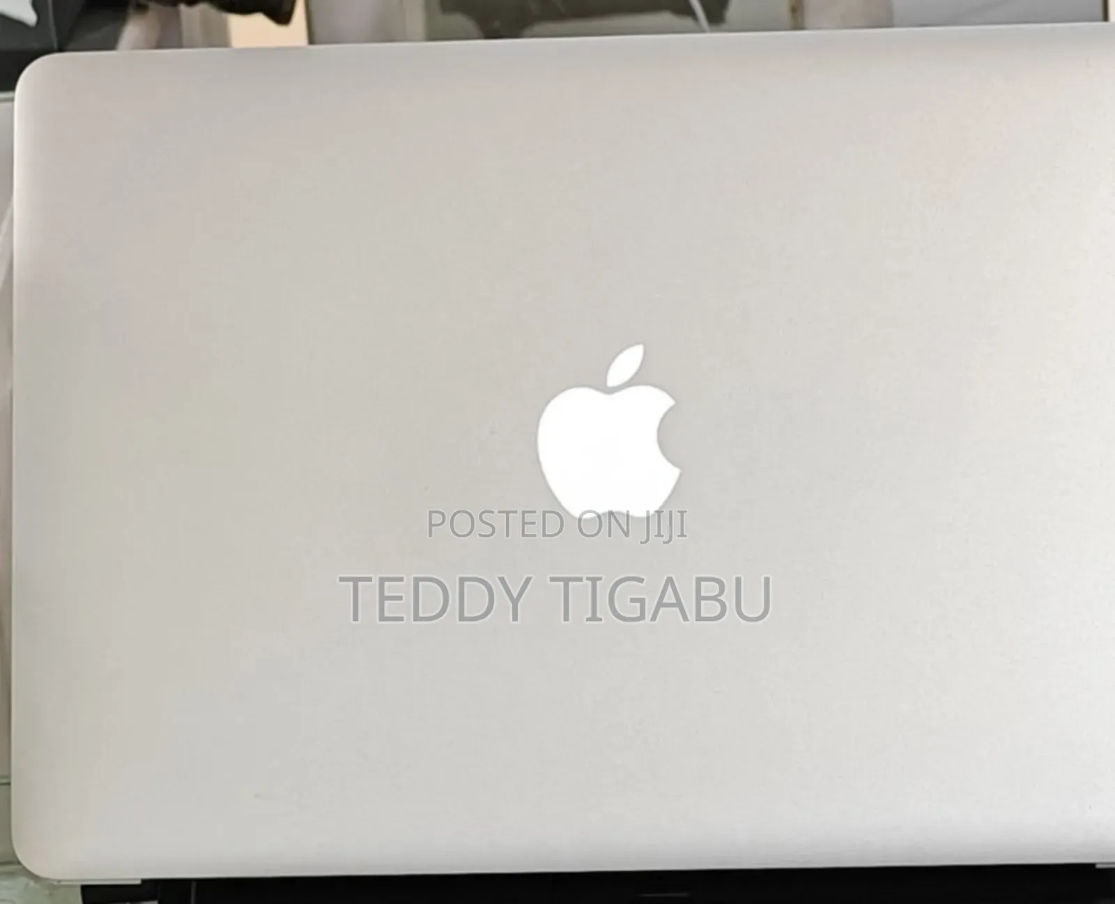 New Laptop Apple MacBook Air 2017 8GB Intel Core I7 SSD 512GB